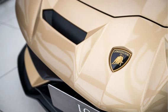 Lamborghini Aventador