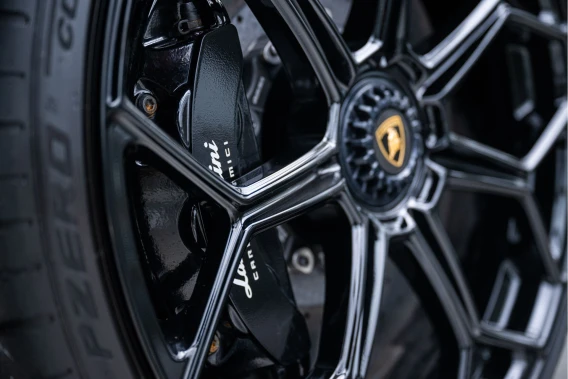 Lamborghini Aventador