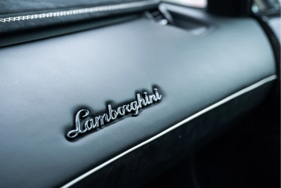 Lamborghini Aventador