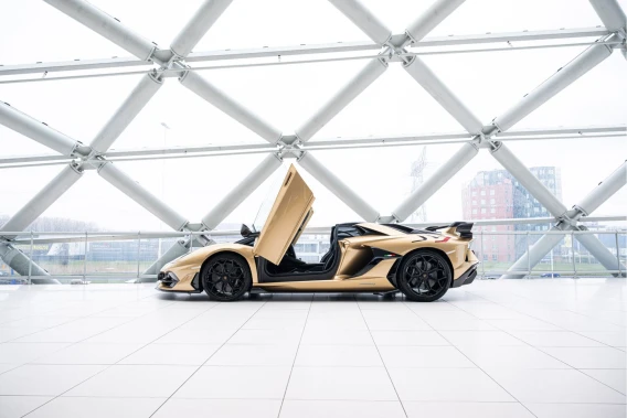 Lamborghini Aventador